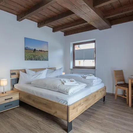 בית הארחה Gaestehaus Koepf 3*